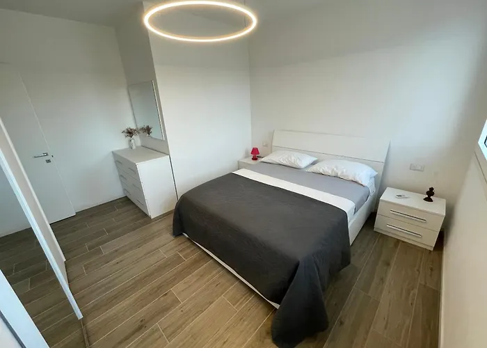 Ravenna Port بورتو كورسيني