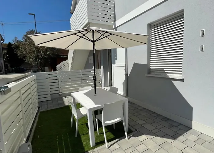 Ravenna Port Daire *